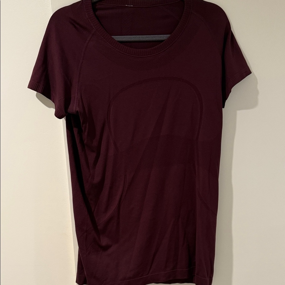 Lululemon Athletica Dark Maroon Short Sleeve Tee